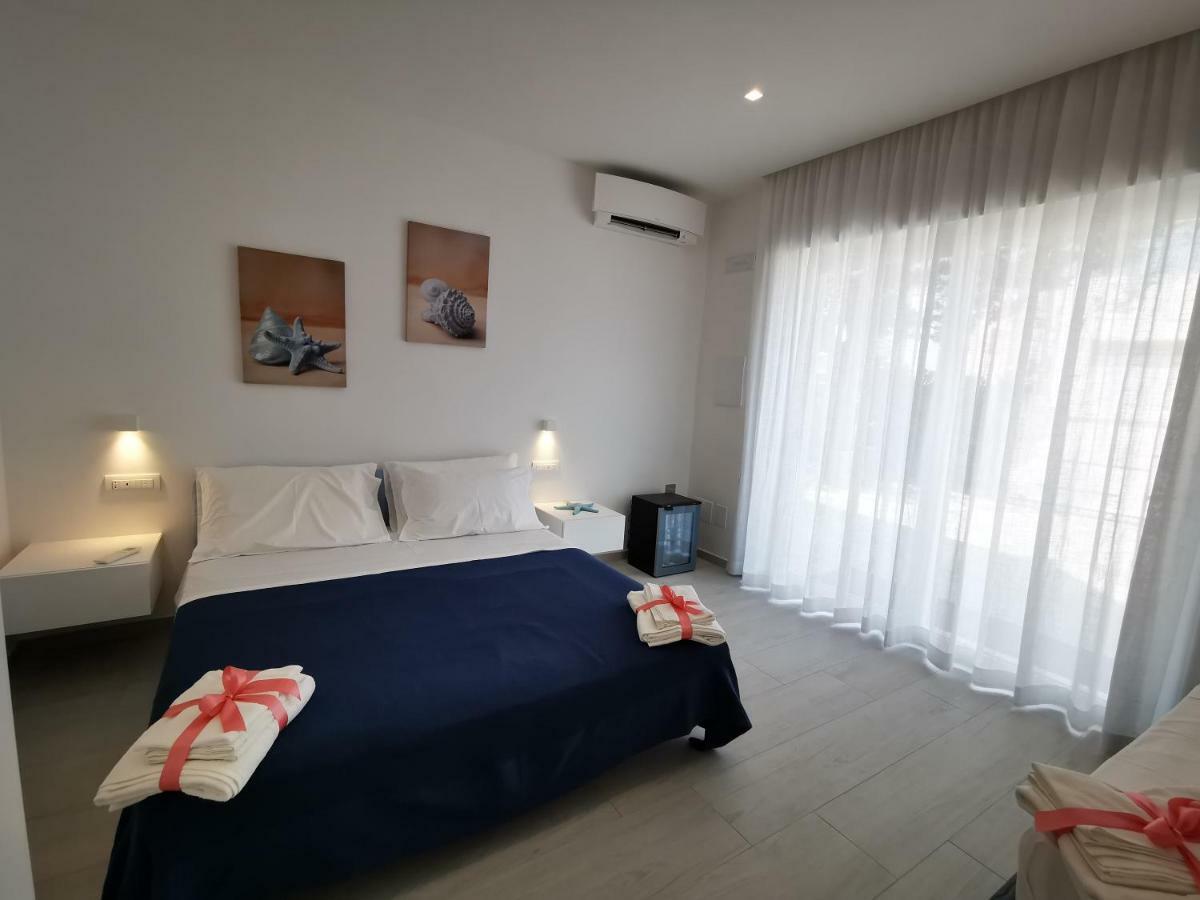 Sunset Bay Bed & Breakfast Torre Suda Ngoại thất bức ảnh