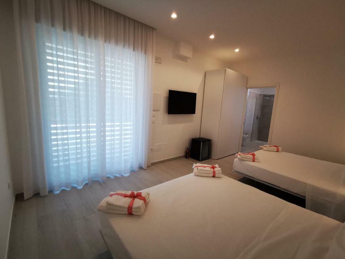 Sunset Bay Bed & Breakfast Torre Suda Ngoại thất bức ảnh