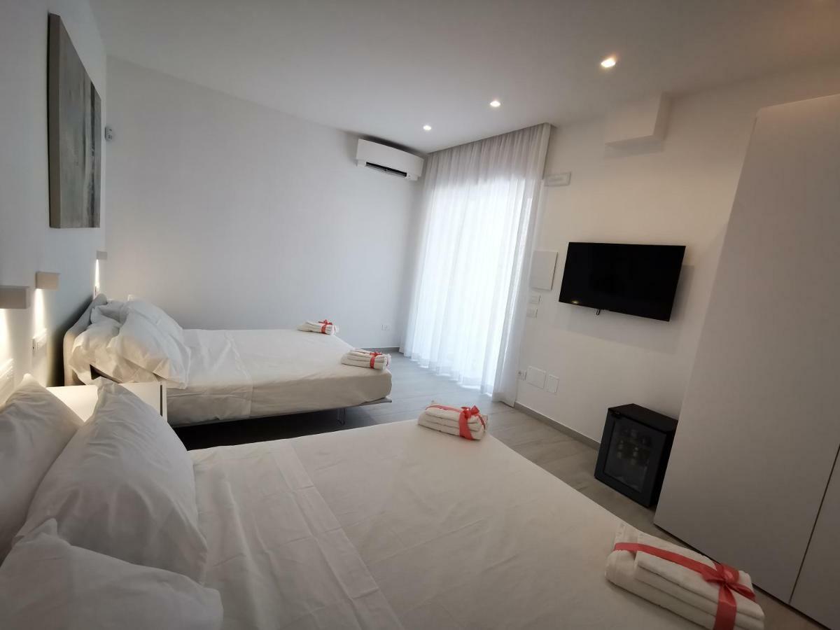 Sunset Bay Bed & Breakfast Torre Suda Ngoại thất bức ảnh