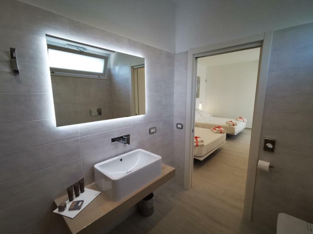 Sunset Bay Bed & Breakfast Torre Suda Ngoại thất bức ảnh